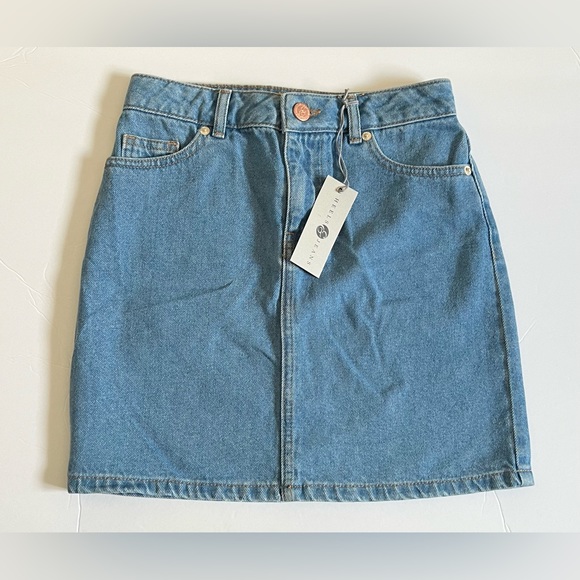 Heels & Jeans Dresses & Skirts - NWT Heels & Jeans Women’s Light Wash Mini Skirt SZ 26🩵